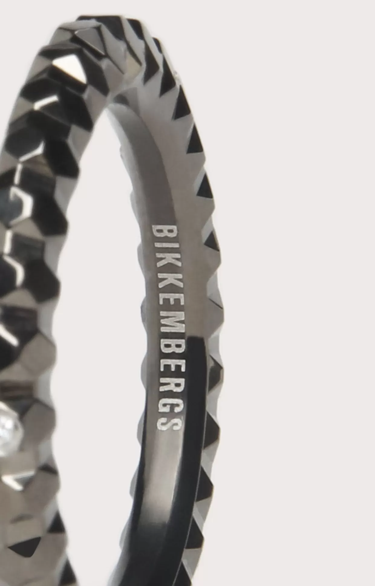 Bikkembergs Anello Multisfaccettato Con Diamante 300 Discount