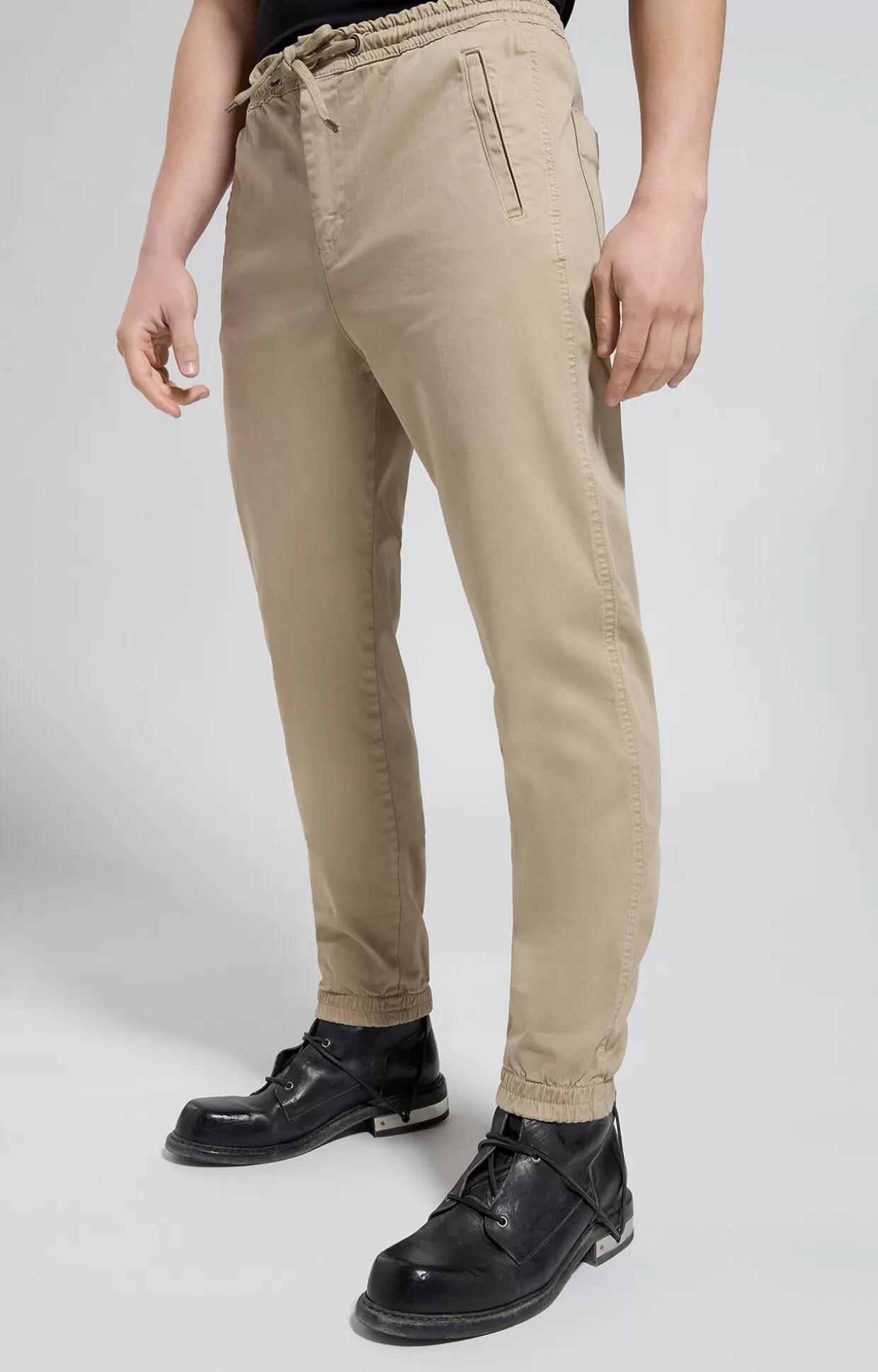 Bikkembergs Pantaloni Joggers Uomo Con Ricamo incense Best Sale