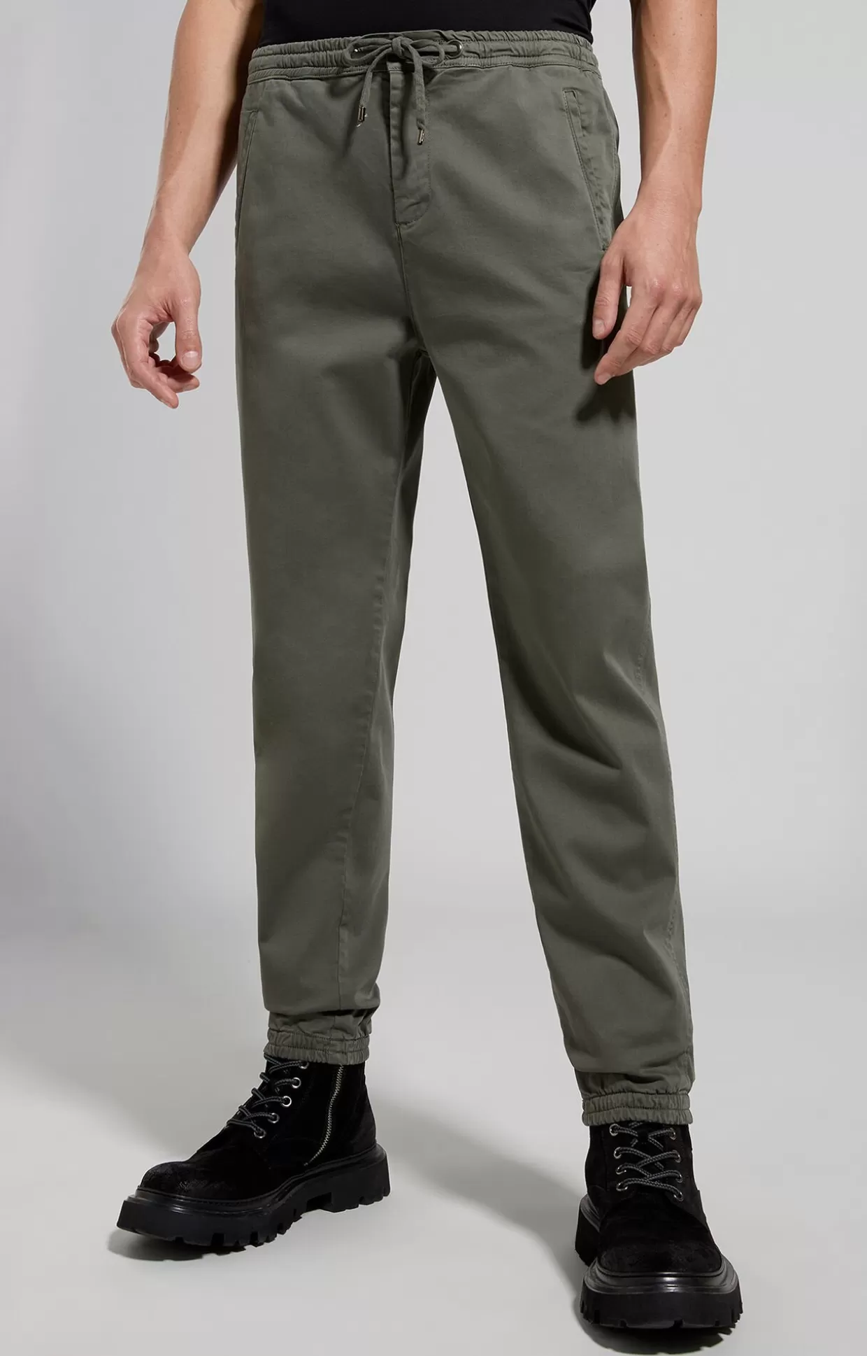 Bikkembergs Pantaloni Uomo Joggers In Gabardina beetle Discount